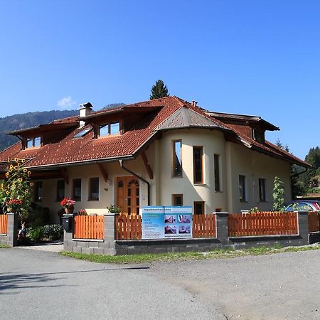 Appartementhaus Sabine Kotschach-Mauthen Buitenkant foto