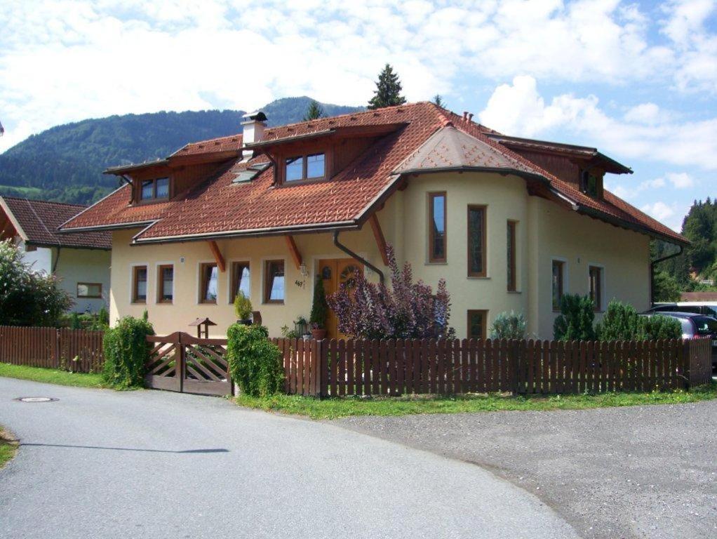 Appartementhaus Sabine Kotschach-Mauthen Buitenkant foto